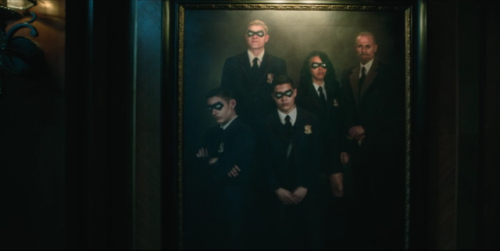 RC watches Umbrella Academy: We Only See Each Other At Weddings and Funerals (1x01)On the twelfth ho