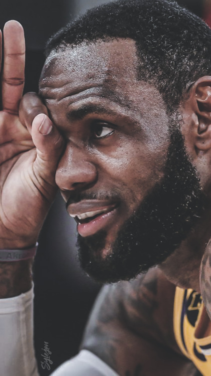 syllejon: LeBron James ↳ Los Angeles Lakers 113 vs Milwaukee Bucks 103 March 6, 2020