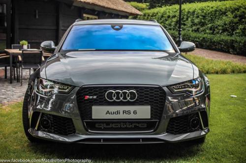 Audi RS6.