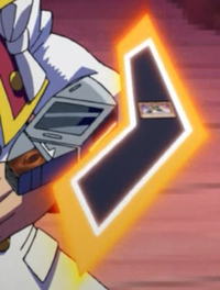 soft-goth:  nantokahime:  selene-the-dragon-princess:  A perfect example of one of the ideas that didn’t work on Zexal but work on Arc V are the duel disks.Let’s take a look at the Zexal oneThe design was interesting, now the duel disk can be used