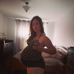 acuntforredddoctober:  Redhead. Pregnant.