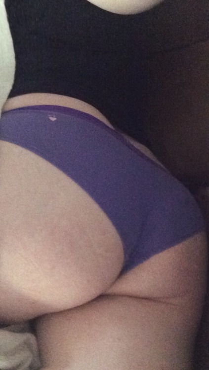 yesgingerprincessss:  Recliner chilling. ✨