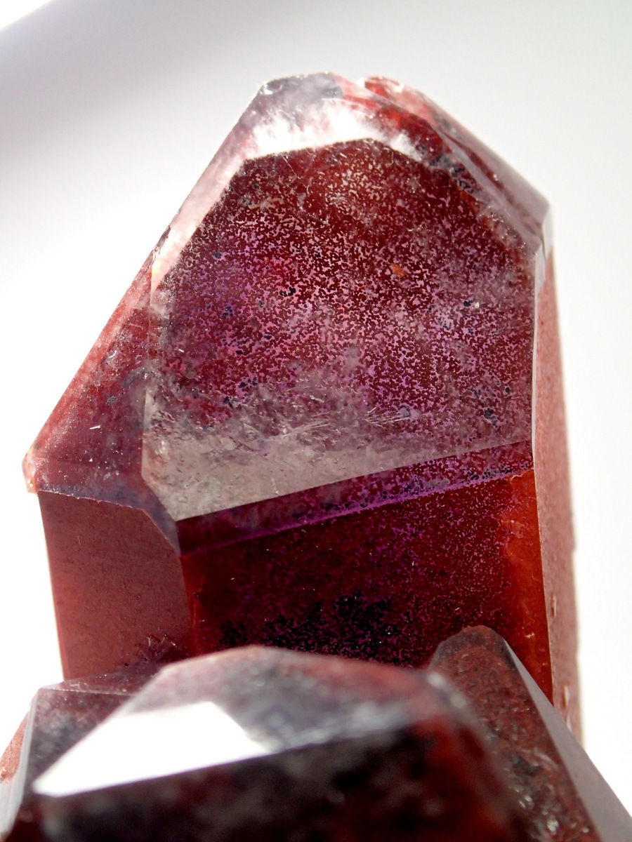 bijoux-et-mineraux:  Red Phantom Quartz - Orange River District, Namibia 
