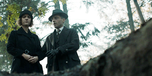 rather-impertinent:Babylon Berlin S3: Gereon Rath and Charlotte Ritter moments