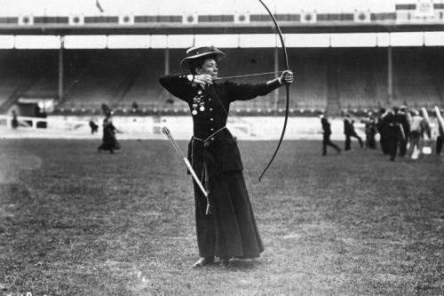 Beatrice Hill-Lowe, the 1908 Olympics bronze medalist in archery. (via NPR)