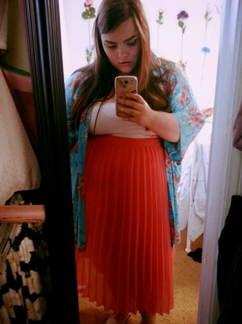 sybilant:  ugh i love this outfit 
