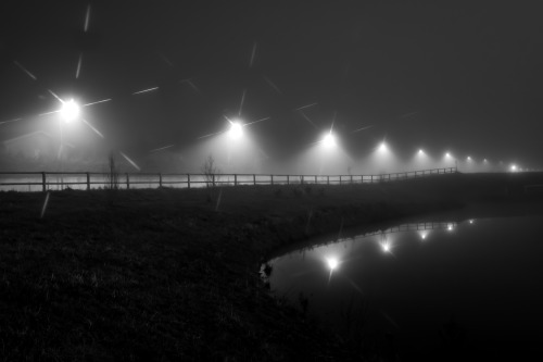 Tournefeuille, filtre étoile et brouillardTournefeuille, star filter and fog by sir20 for feuilletou