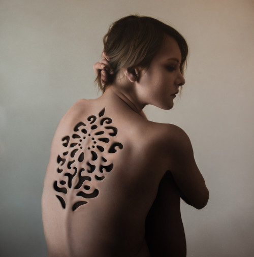 fer1972:  The Hyper Realistic Paintings of Marco Grassi 