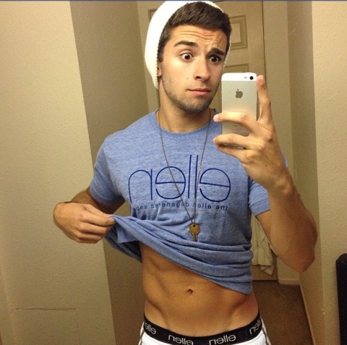 theancientcistern:  d0ntevenw0rryab0utit:  Jake Miller   welp… fml