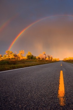 tect0nic:  On a Yellow Striped Road by Vincent Piotrowski via 500px.