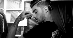 omgzarry: x
