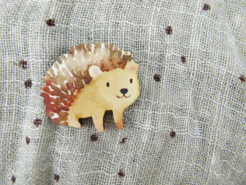 Happy Hedgehog Brooch //ruthybopshop