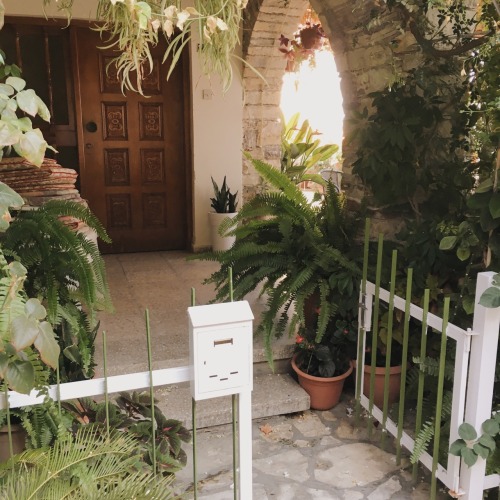 tinyhappykoala:In Lefkara village every corner is cosy