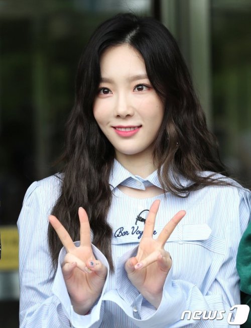 Taeyeon (SNSD) - Happy Together 3 Recording Pics