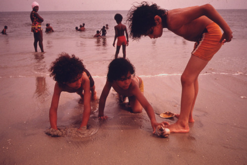 Sex uoa:  1974 Danny Lyon.   pictures