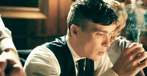 ohfuckyeahcillianmurphy: Two years later… It’s 1924 and Tommy Shelby is still 1000% don
