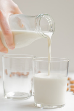 vegan-yums:  *Homemade milks* Almond Soy Coconut Vanilla hemp 