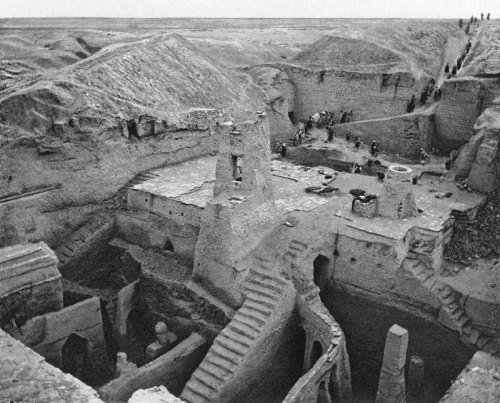 mostly-history:Excavation of the Sumerian temple at Nippur, photographed by JohnHenry Haynes (1893).