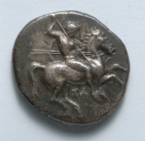 Stater, 334, Cleveland Museum of Art: Greek and Roman ArtSize: Diameter: 2.3 cm (7/8 in.)Medium: sil