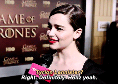 Emilia Clarke plays Tinder with Game of Thrones characters (x)herotrice