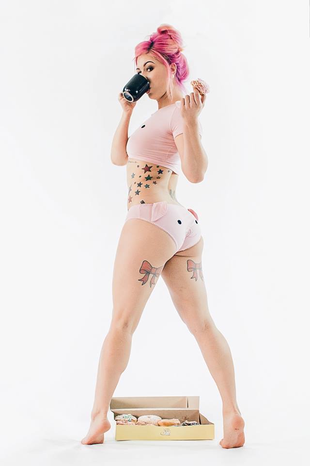 altmodelgirlcrush:  Annalee Belle