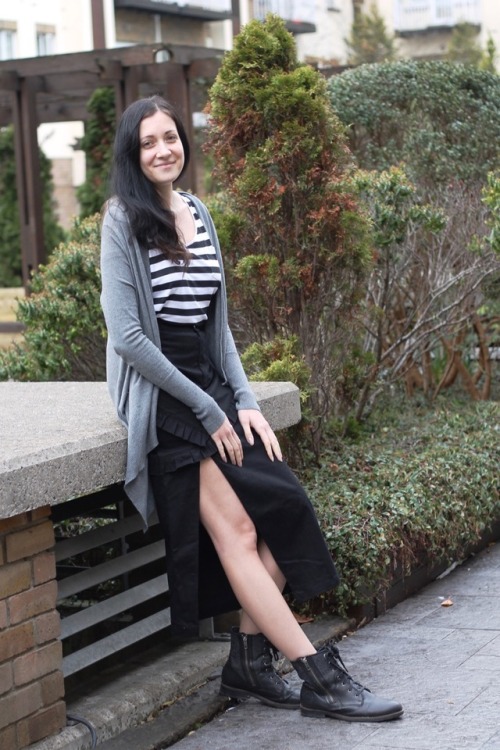 hannawears: NEW POST! Don’t stop believingSkirt: size 10 and size 26, Elvi