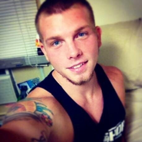 txcwbysexy:  txcwbysexy:  This country boy is a fucking stud  Damn Sexy Stud