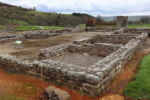 The Severan Fort, Vindolanda Roman Fort, Northumberland, 29.4.18.These buildings belong to an earlie