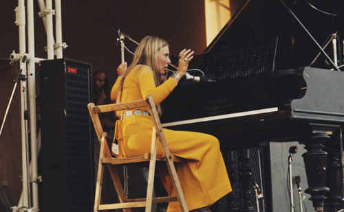 bobdylan-n-jonimitchell: Joni Mitchell, Joan Baez, Leonard Cohen at the Isle of Wight, August 1970.