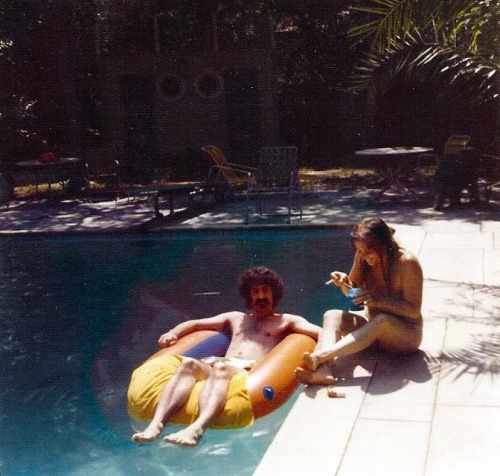 A very rare instance of Frank Zappa relaxing @ his home in Laurel Canyon, 1970s.