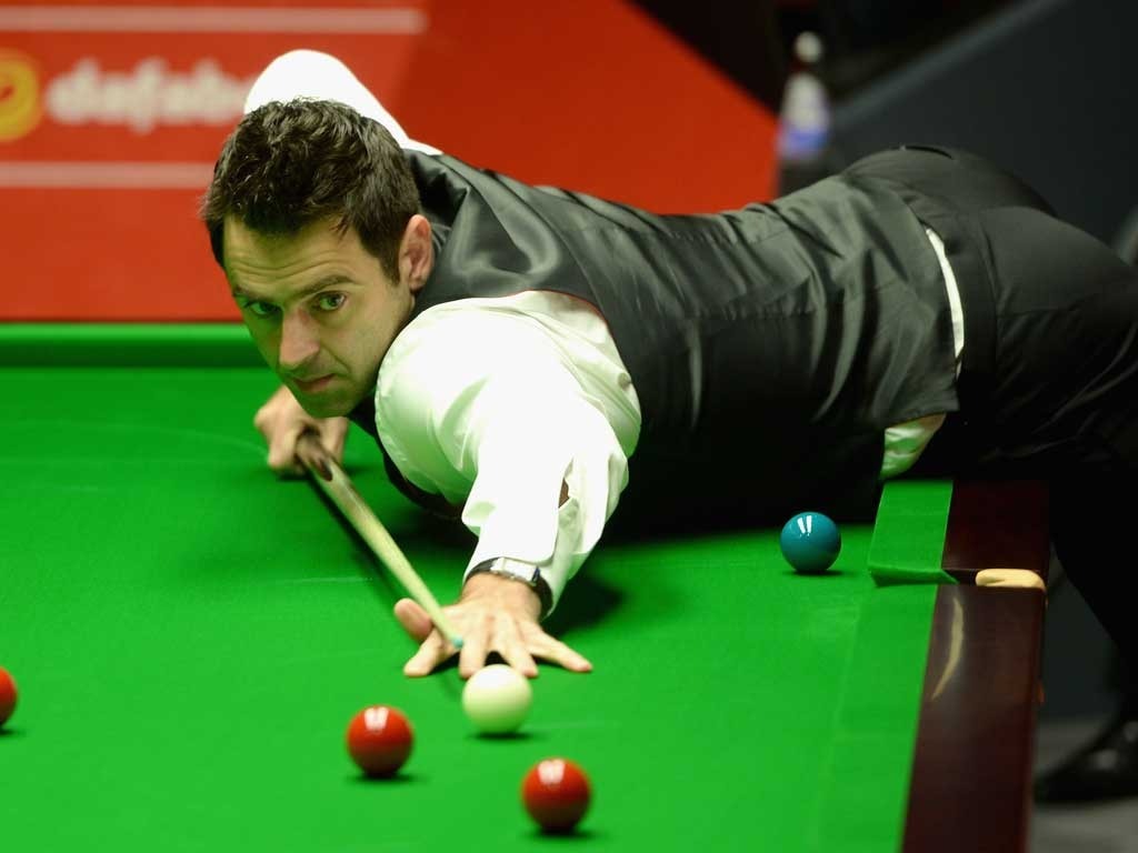 drawing-bored:  but, seriously though, that pool player, mark selby? his ass is