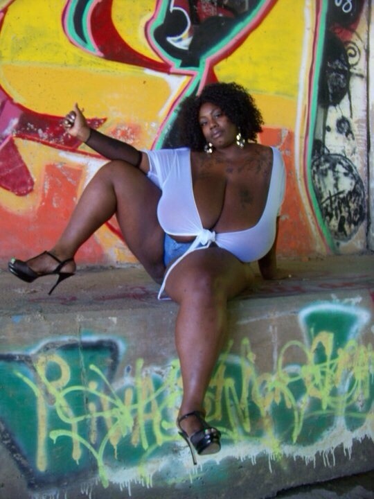 reallyhotmike:Ms Milky Diva