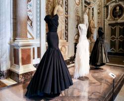 terriserafio:    Couture/Sculpture: Azzedine Alaïa in the History of Fashion  Part 1