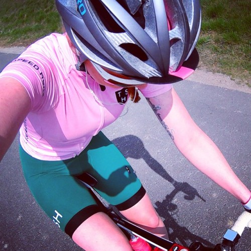 principessaonthebike: 19'C ☀️ - feel summer in the air! #tenspeedhero #principessaonthebike #księżni