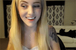 littlelotte-xo:  thestaticwaves:  That smile ^-^  WHO MADE THESE-blush- 