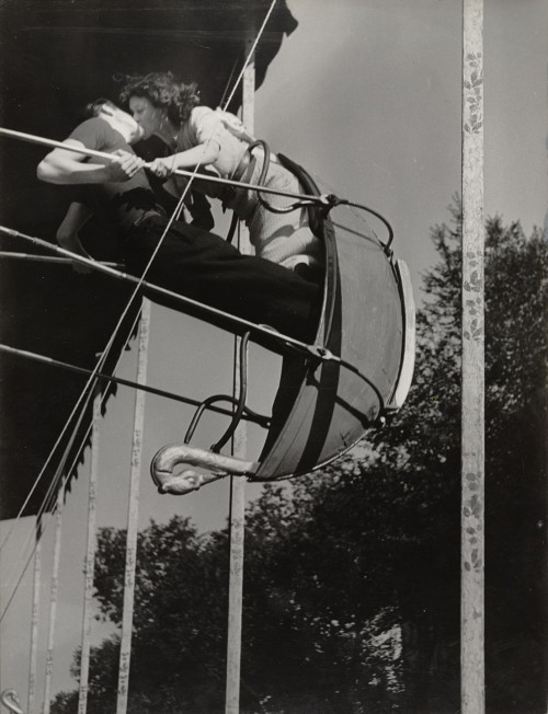 moma-photography: Kiss on a Swing at a Street Fair, Brassaï, c. 1936, MoMA: PhotographyAnonymou