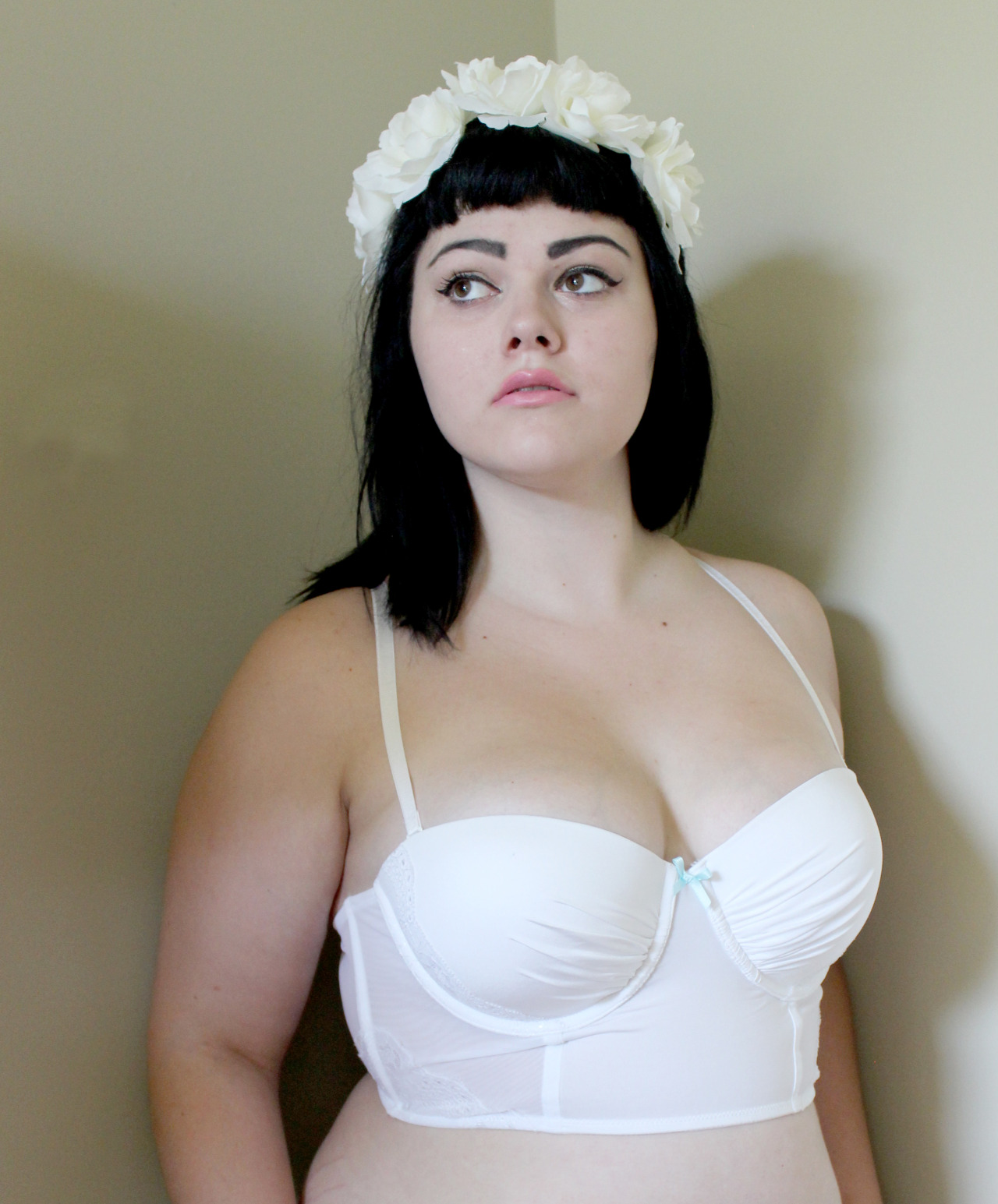 thecreepylittlegirl:  sob…. 