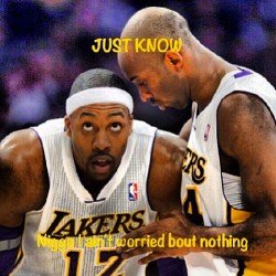 dublel-r:  #Repost #AintWorriedBoutNothing #Lakers #Kobe #Dwightmare #DwightHoward