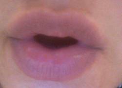 bkhottie05:  Wouldn’t u want these lips