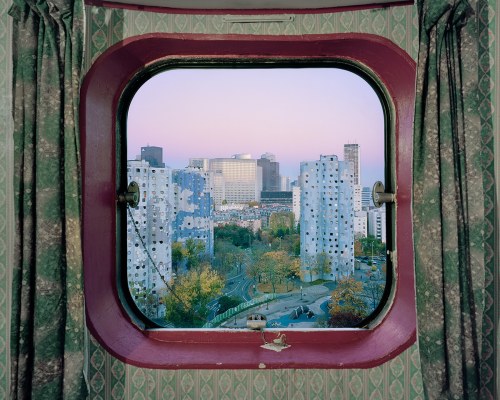 mymodernmet:Modern Paris Seen Through Retro Porthole Windows of ‘Tours Aillaud’ High-Rises