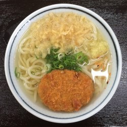 sabuzero:  『一福』 小雨の中、一福とつぶやきながら来ました。来たかいが有りますね。ここの麺も最高です。