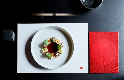 Brand identity &amp; printed matter for unconventional Japanese restaurant Kisumé. D