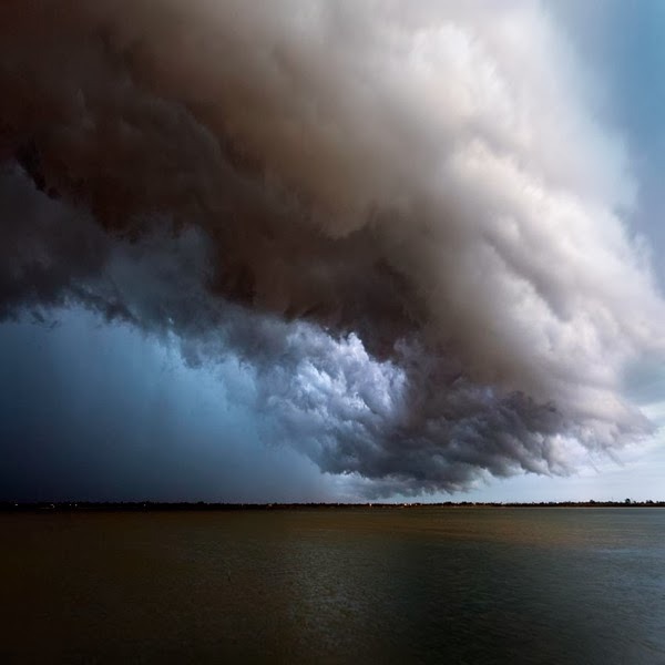 death-by-dior:  staceythinx:  Atmosphere by Andreas Minge  X 