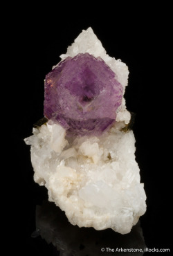 hematitehearts:  Fluorite with Pyrite and