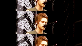 5SOS Meme: [1/7] Performances  ↳ BBC Radio 1′s Big Weekend 2015