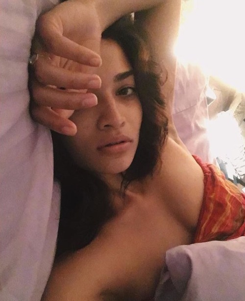 hornynatalia: Good night everyone shoutout to @ashleyc414 and @groolpanties for being my girls! Much