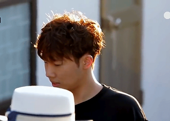 soooldout:  223/365 Days of Sunggyu  ☼  beautiful tanned gyu ☼  