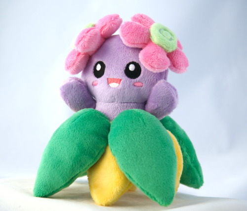 A second Shiny Bellossom plush, this time with opened mouth and arms raised! Sold.