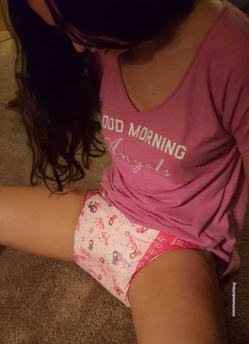 werenotadulting:  So poofy 🤗  Rearz Princess adult photos