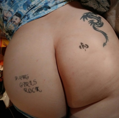 Porn mybbwife:  Happy Whootie Wednesday y'all. photos